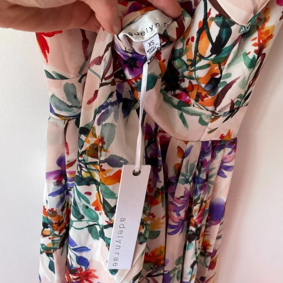 Adelyn Rae Floral Asymmetrical Criss Cross Back Vanessa Midi Dress Sz  XS - Picture 11 of 12